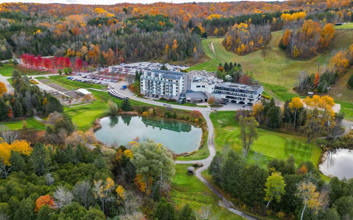 Aerial view of Hockley Valley Resort in autumn